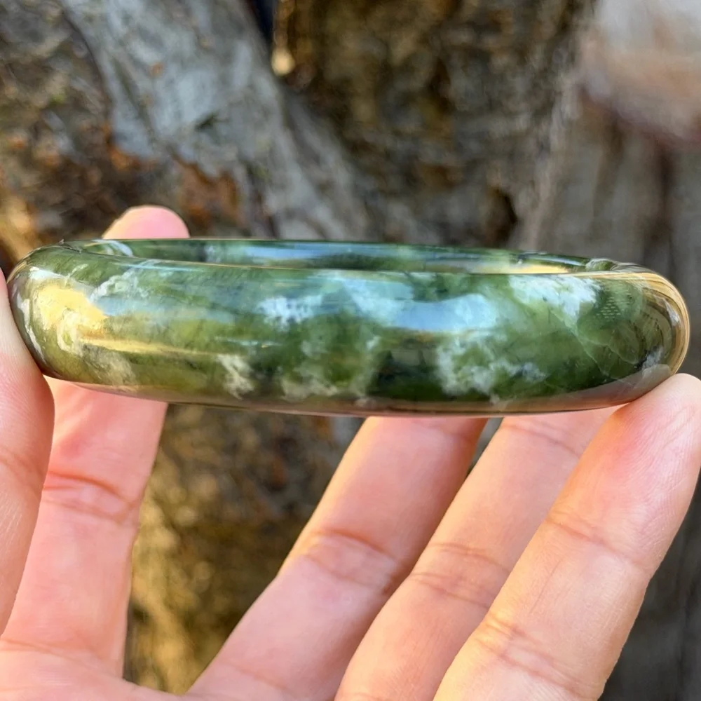 60.5mm‎ inner diameter green xiuyu jade bangle 0988